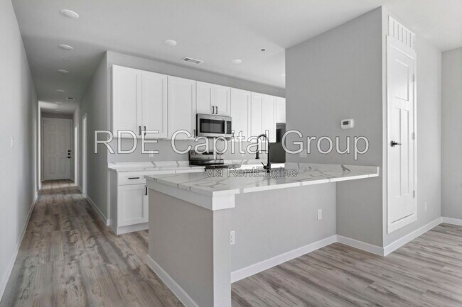 Building Photo - 948 S Corinth St Rd