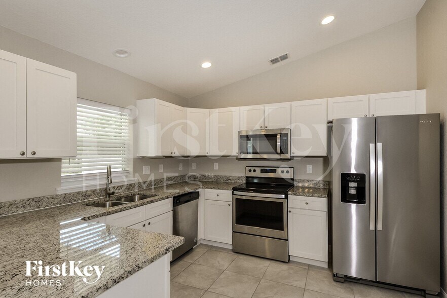 Building Photo - 7252 Sea Mist Dr