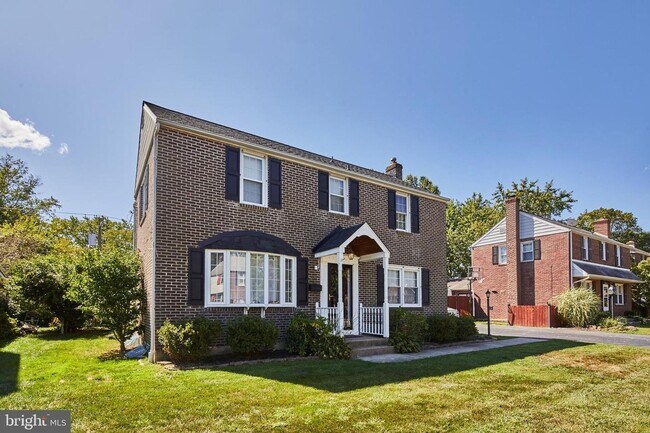 Building Photo - 214 Potomac Rd
