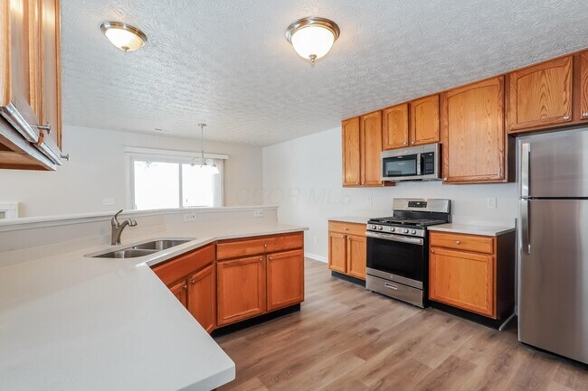 Building Photo - 5739 Stonepath Dr