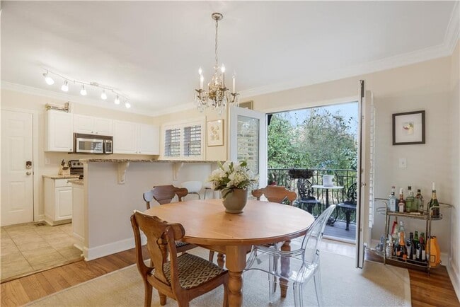 Building Photo - 115 Peachtree Memorial Dr NW