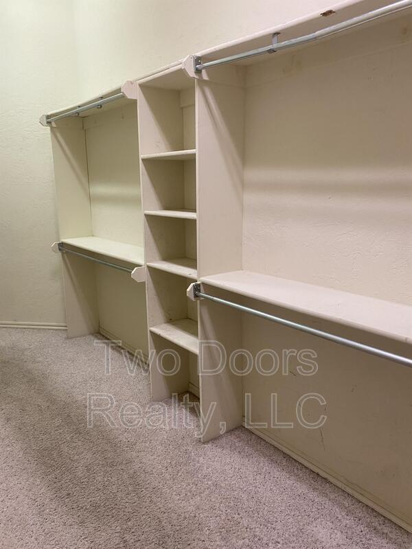 Building Photo - 617 Allison Ln