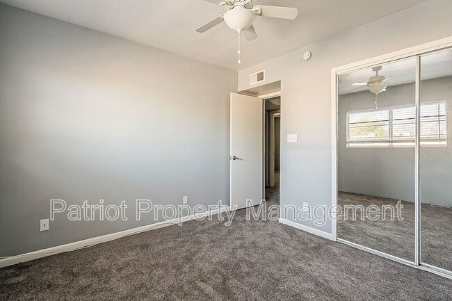 Building Photo - 8331 E Thomas Rd