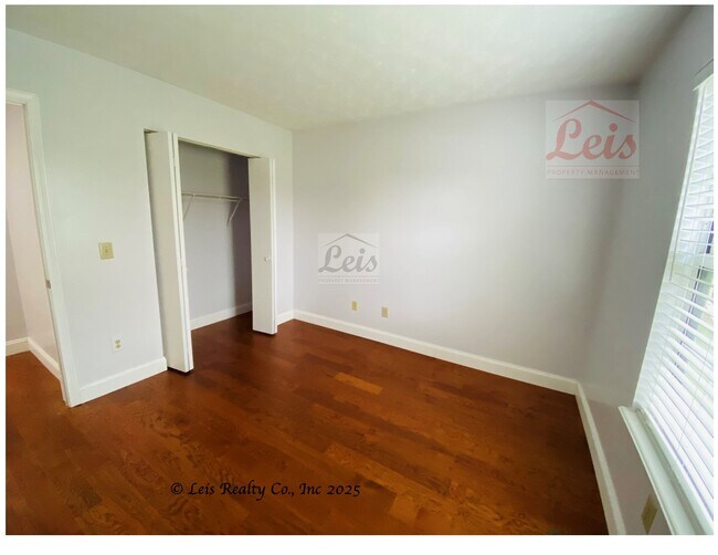 Building Photo - 2517 Newcastle Dr