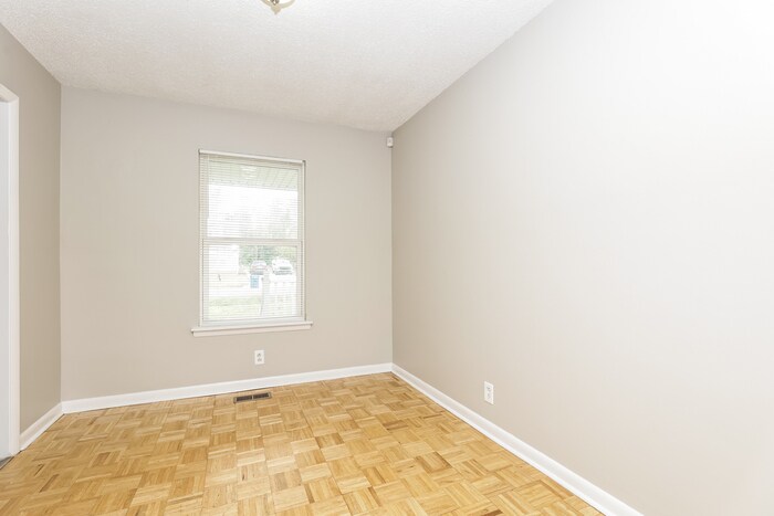 Building Photo - 2383 Paddock Dr