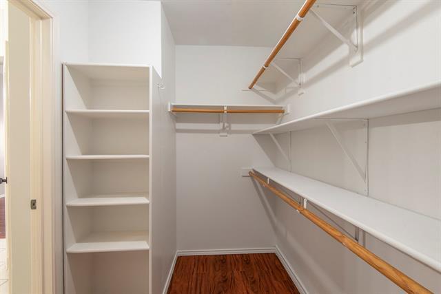 Building Photo - 2424 Cimmaron Dr