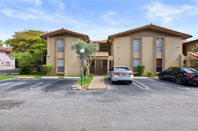 Building Photo - 11101 Royal Palm Blvd