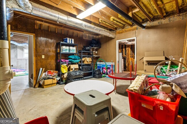 Building Photo - 5601 Trion Cove