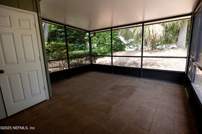 Building Photo - 695 A1A N