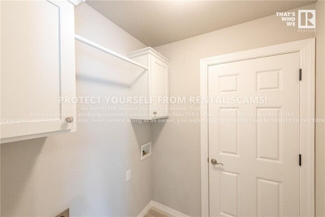 Building Photo - 4407 W Wales Dr