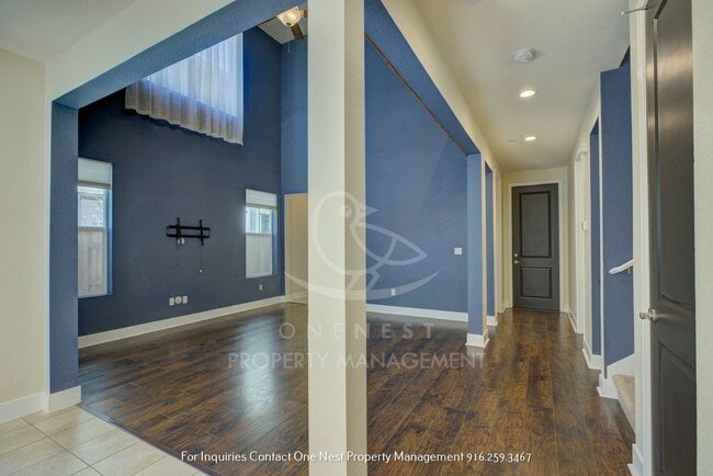 Building Photo - Early Summer move in, available ASAP 4 bd 3 bth backyard and balcony