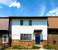 Building Photo - 1211 Downey St