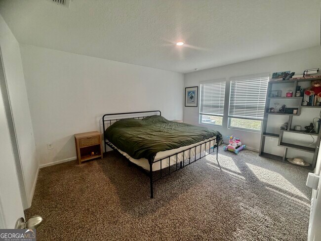 Building Photo - 90 Landing Blvd