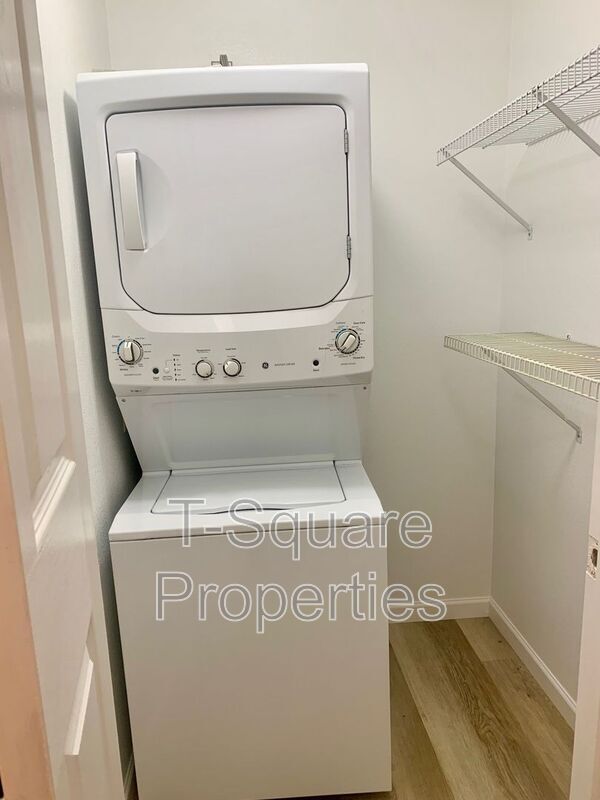 Building Photo - 14200 NE 171st St