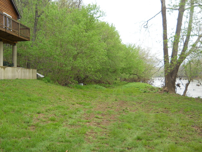 Cabin is 50 feet from the river - 285 Warfield Rd