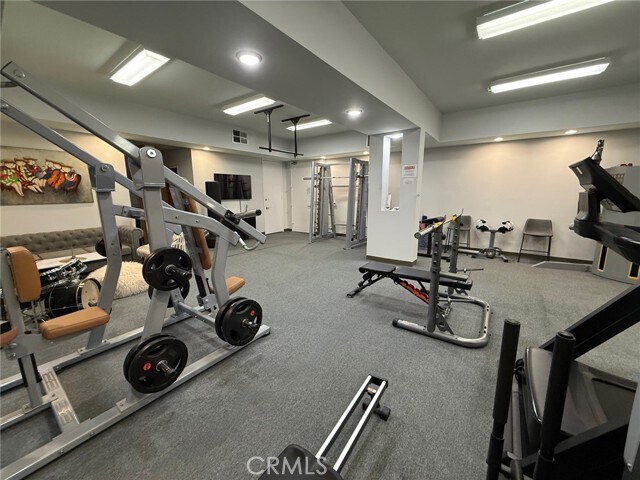 Building Photo - 5151 Balboa Blvd