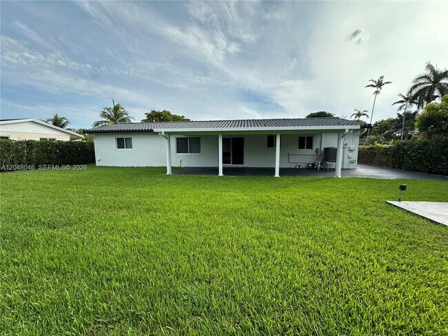 Building Photo - 10790 SW 66th Dr