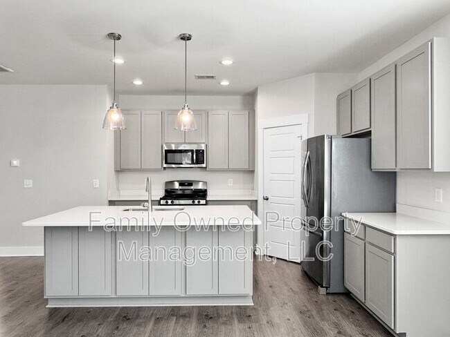 Building Photo - 201 Makemie Wy