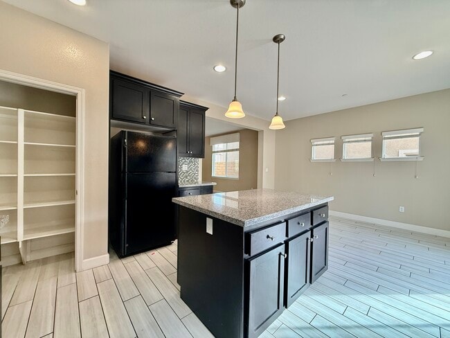 Building Photo - 7107 Oswego Ct