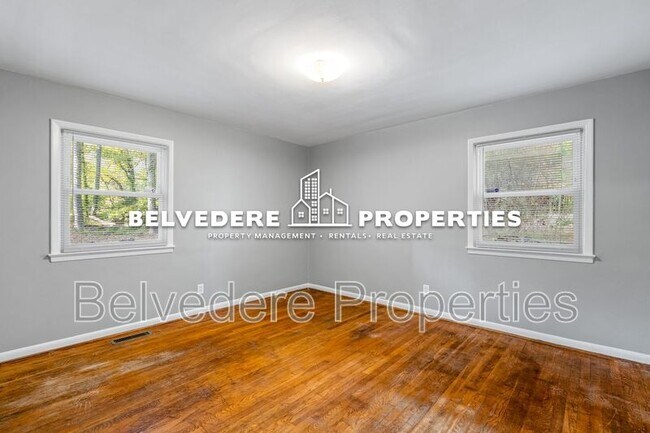 Building Photo - 504 Rosebriar Ct