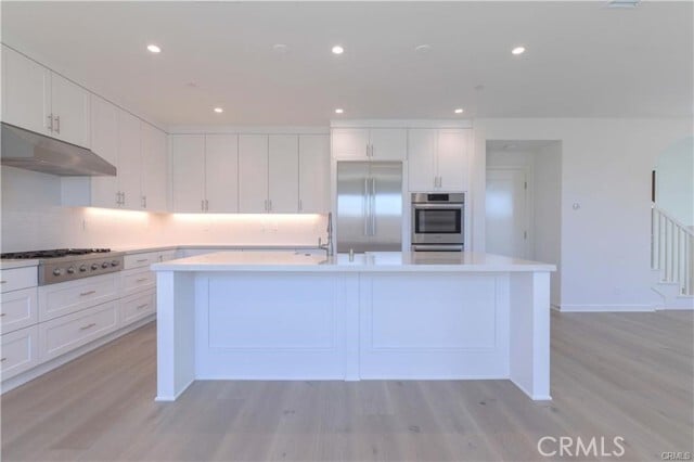 Building Photo - 113 Escala