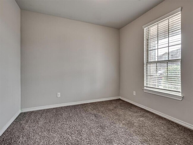 Building Photo - 11133 NW 95th Ct