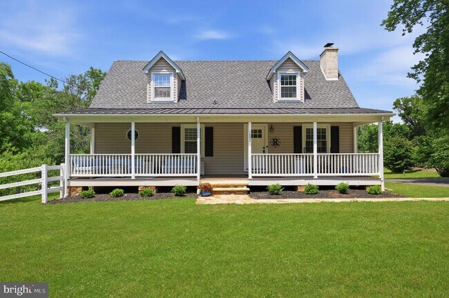 Building Photo - 1682 Creek Rd