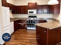 Building Photo - 6330 W Greenfield Ave