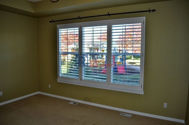 Building Photo - 14000 Winding River Ct