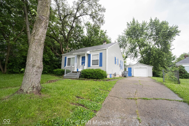 Primary Photo - 5329 E Sutton St