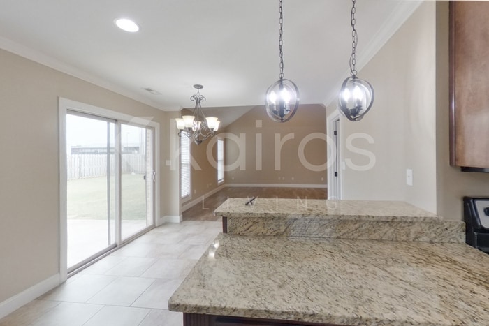 Building Photo - 94 Cottonwood Dr