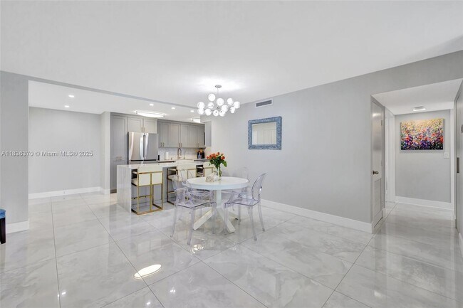 Building Photo - 2301 S Ocean Dr