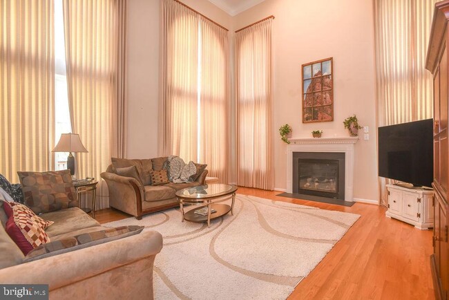 Building Photo - 205 Dangina Dr