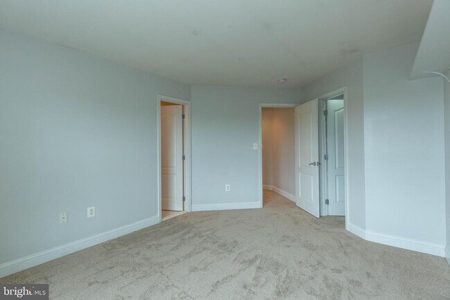 Building Photo - 391 Sheerer Dr