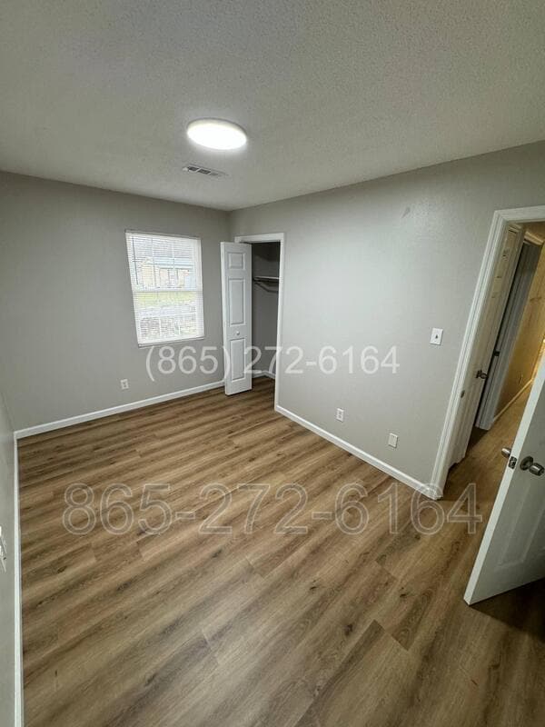 Building Photo - 4034 Deer Run Dr