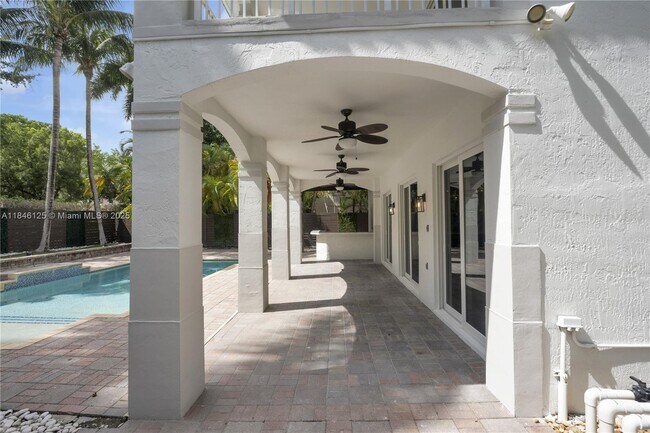Building Photo - 6498 NW 113th Pl