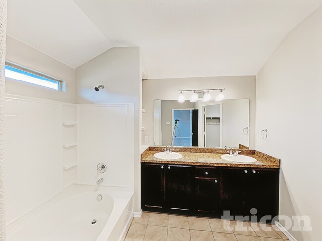 Building Photo - 2716 Gains Mill Dr