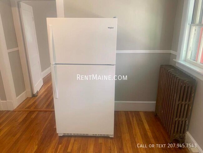 Building Photo - 13 Hudson St