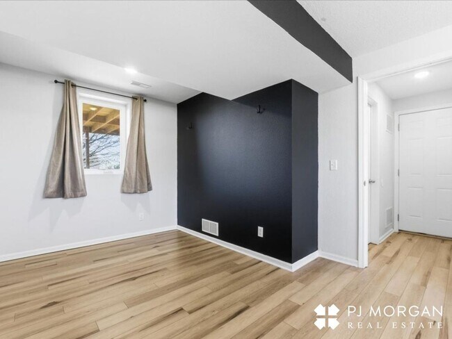 Building Photo - Relax by the fire in this beautiful rental home!