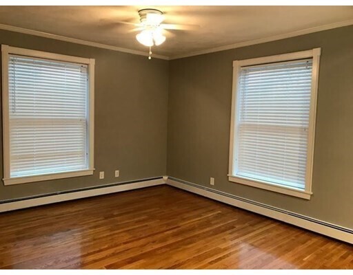 Building Photo - 111 Grovers Ave