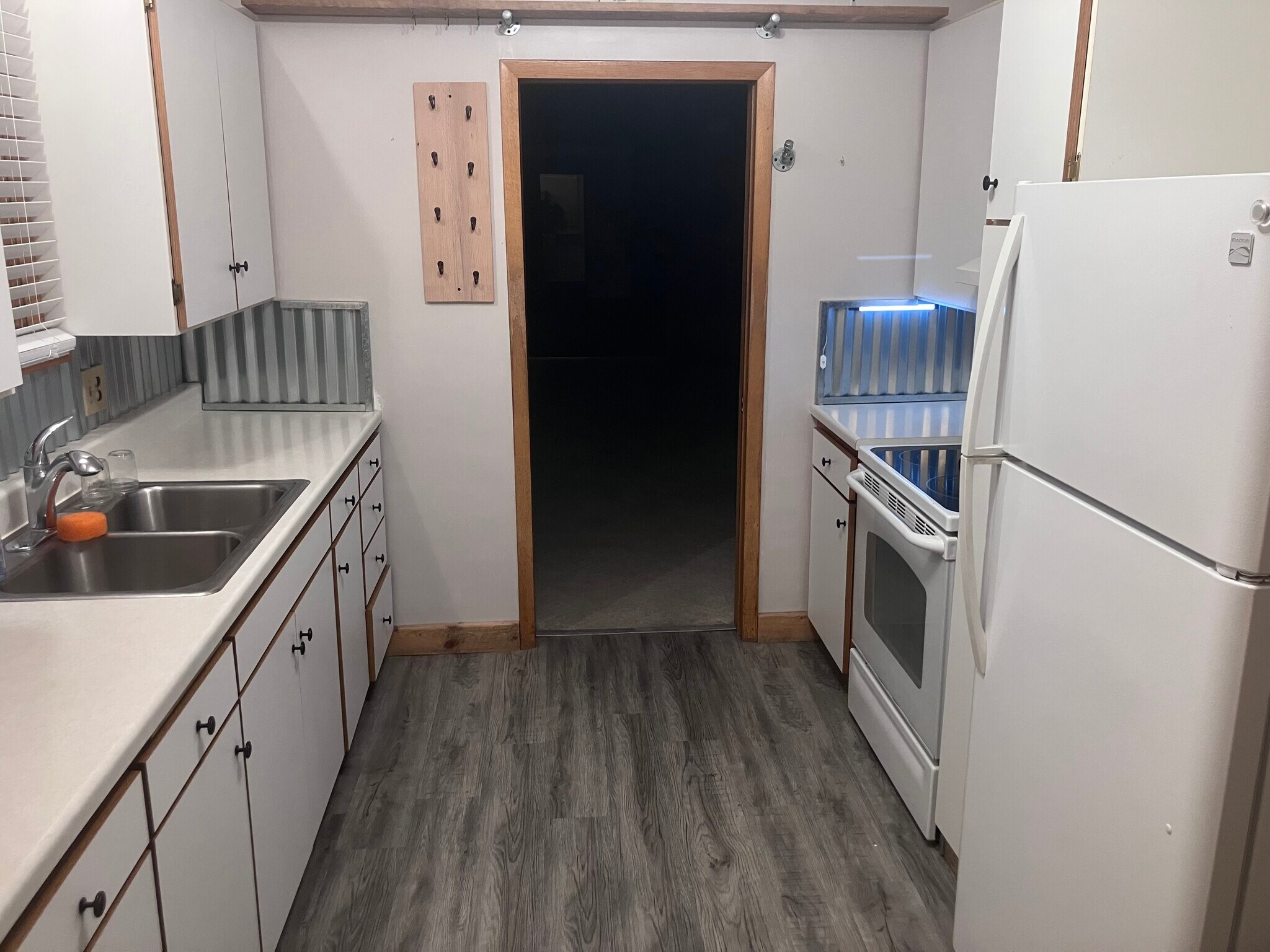 Building Photo - 413 2nd St SW