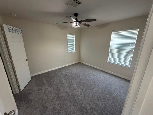 Building Photo - 17923 Hollow Hill Ln