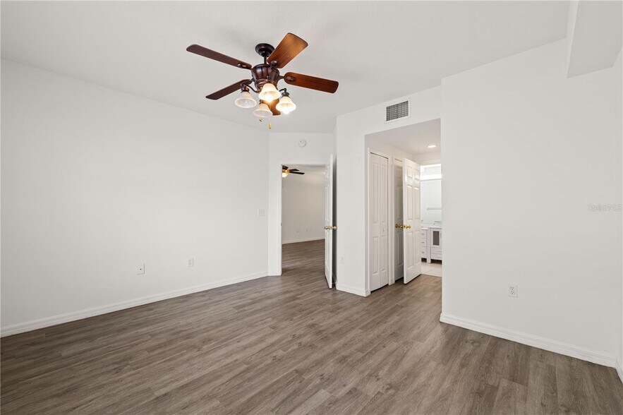 Building Photo - 6434 Cypressdale Dr