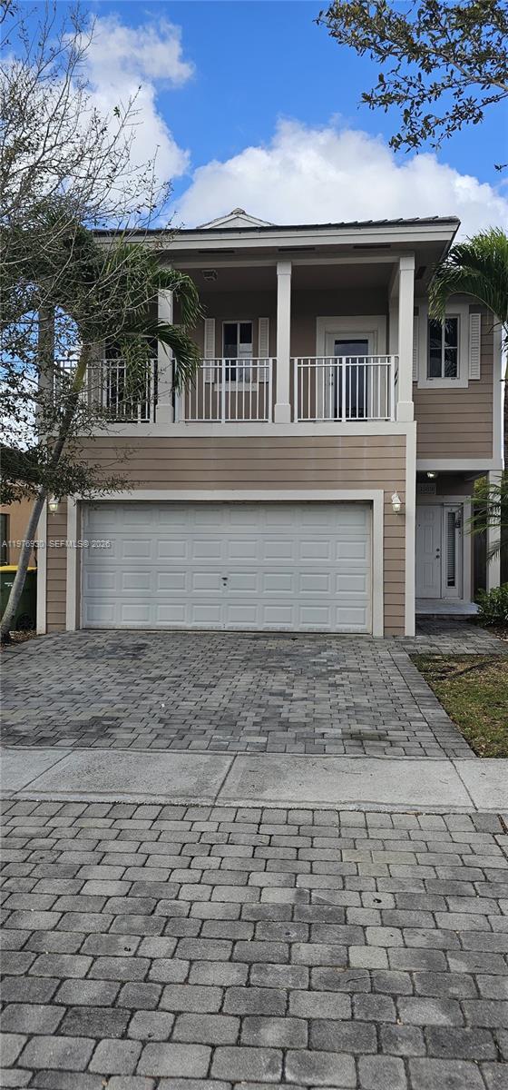 Building Photo - 3389 NE 4th St