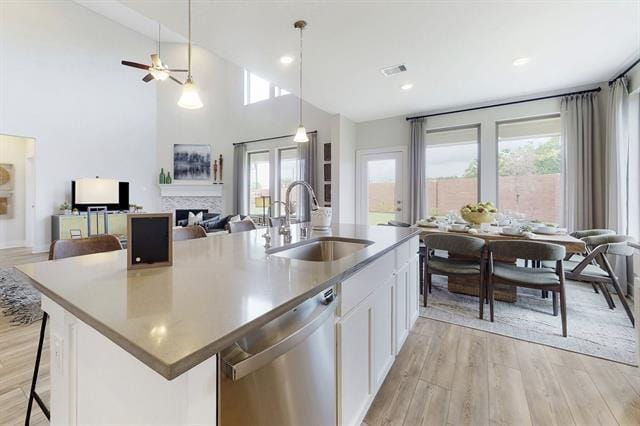 Building Photo - 1628 Hydrangea Ln