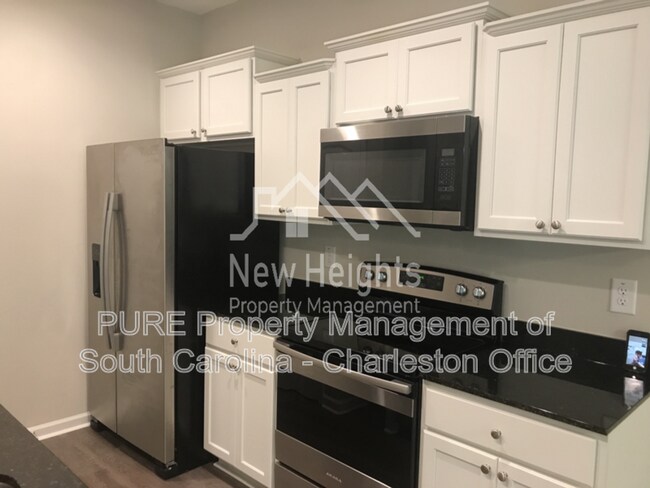 Building Photo - 160 Buchanan Cir