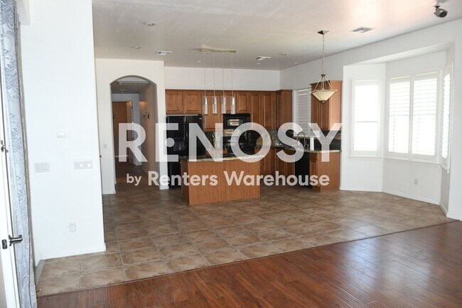 Building Photo - 6027 N 133rd Dr