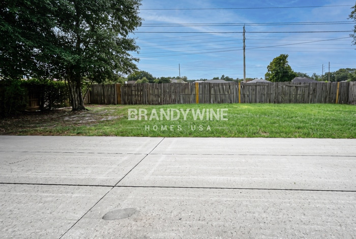 Building Photo - 616 Pembridge Dr W