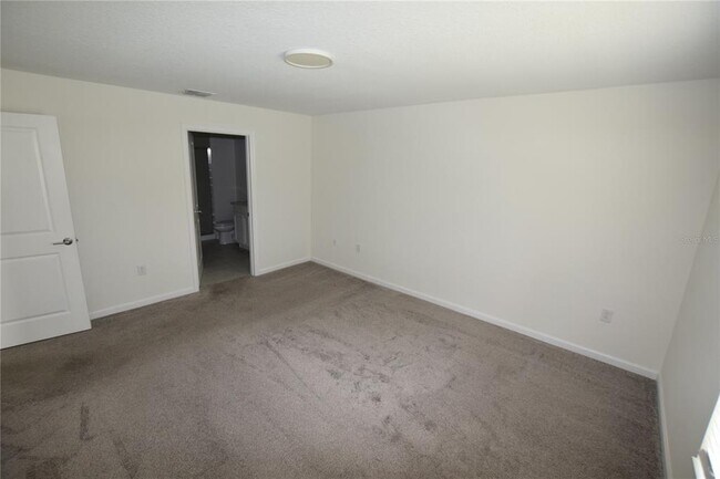 Building Photo - 1359 Lassen St