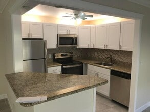 Building Photo - 103 Saxony C